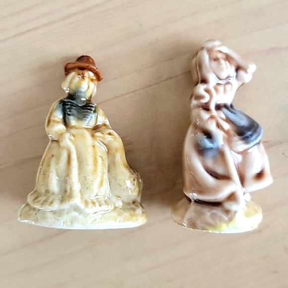 Wade England Whimsies- Mother Goose & Little Bo Peep - Picture 3 of 4